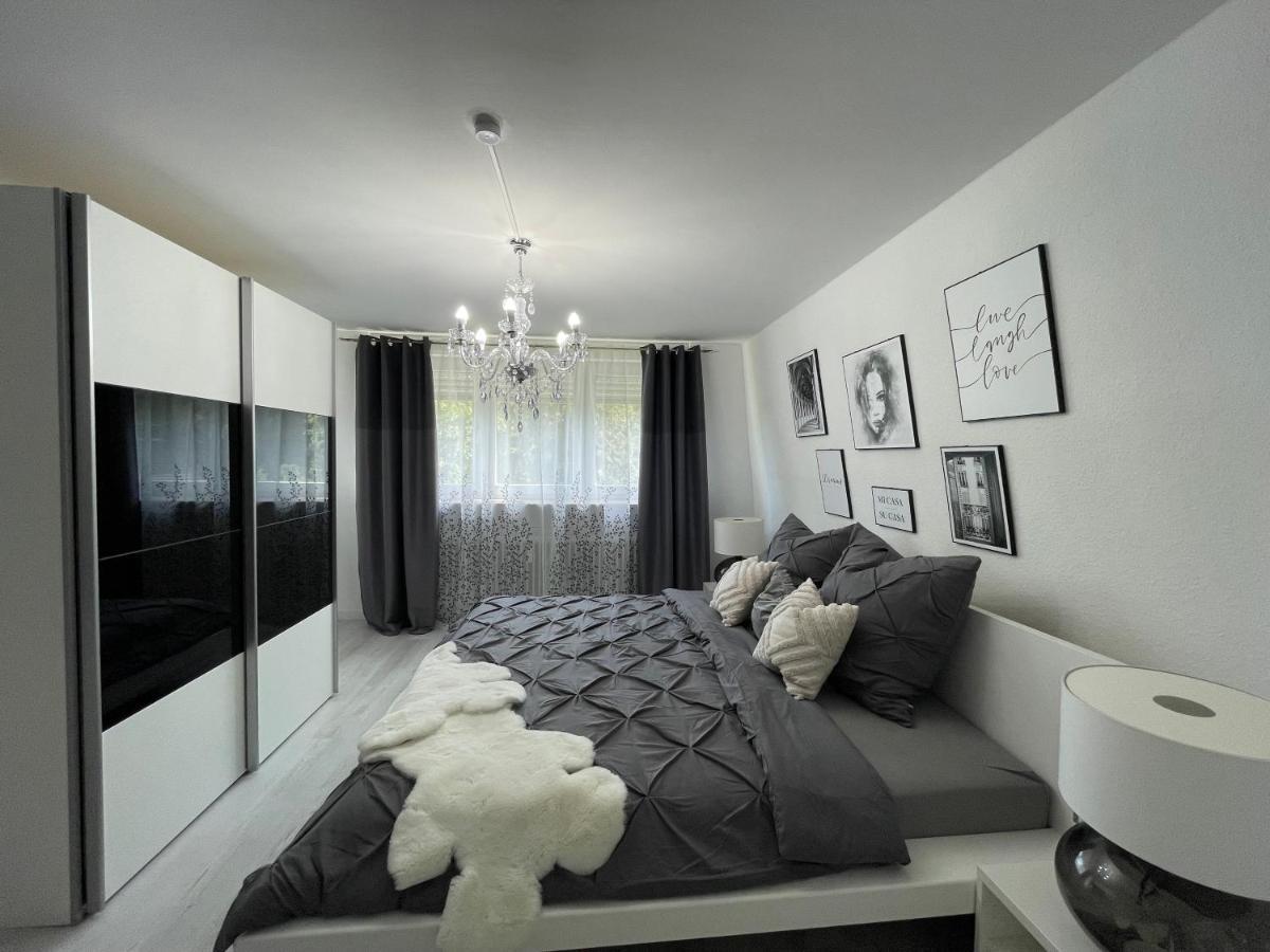 Luxus Apartment Am Fremersberg - Zentral - Mit Sauna & Badewanne バーデン＝バーデン エクステリア 写真